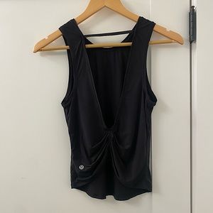 Lululemon black tank top size 4